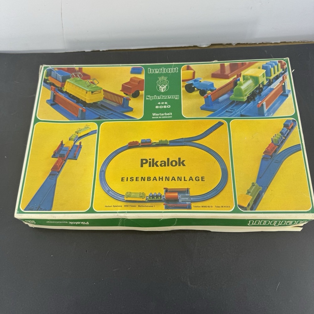 VINTAGE HERBART WERTARBEIT PIKALOK Child's TRAIN SET LOOKS COMPLETE ORIGINAL BOX